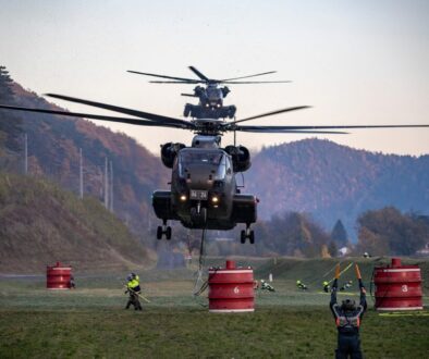 helicopter firefighting rescue team 6768426