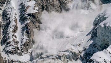 mountain avalanche snow mont blanc 4254821